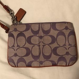 EUC Coach Lavender Wristlet